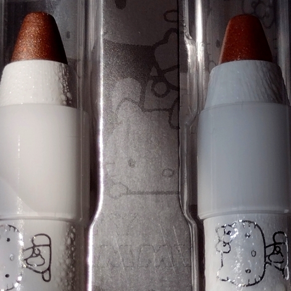 All 👀 on Hello Kitty Glitter Eyeliner Appliques - Picture 6 of 16